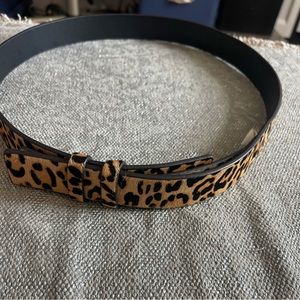 Leopard print belt